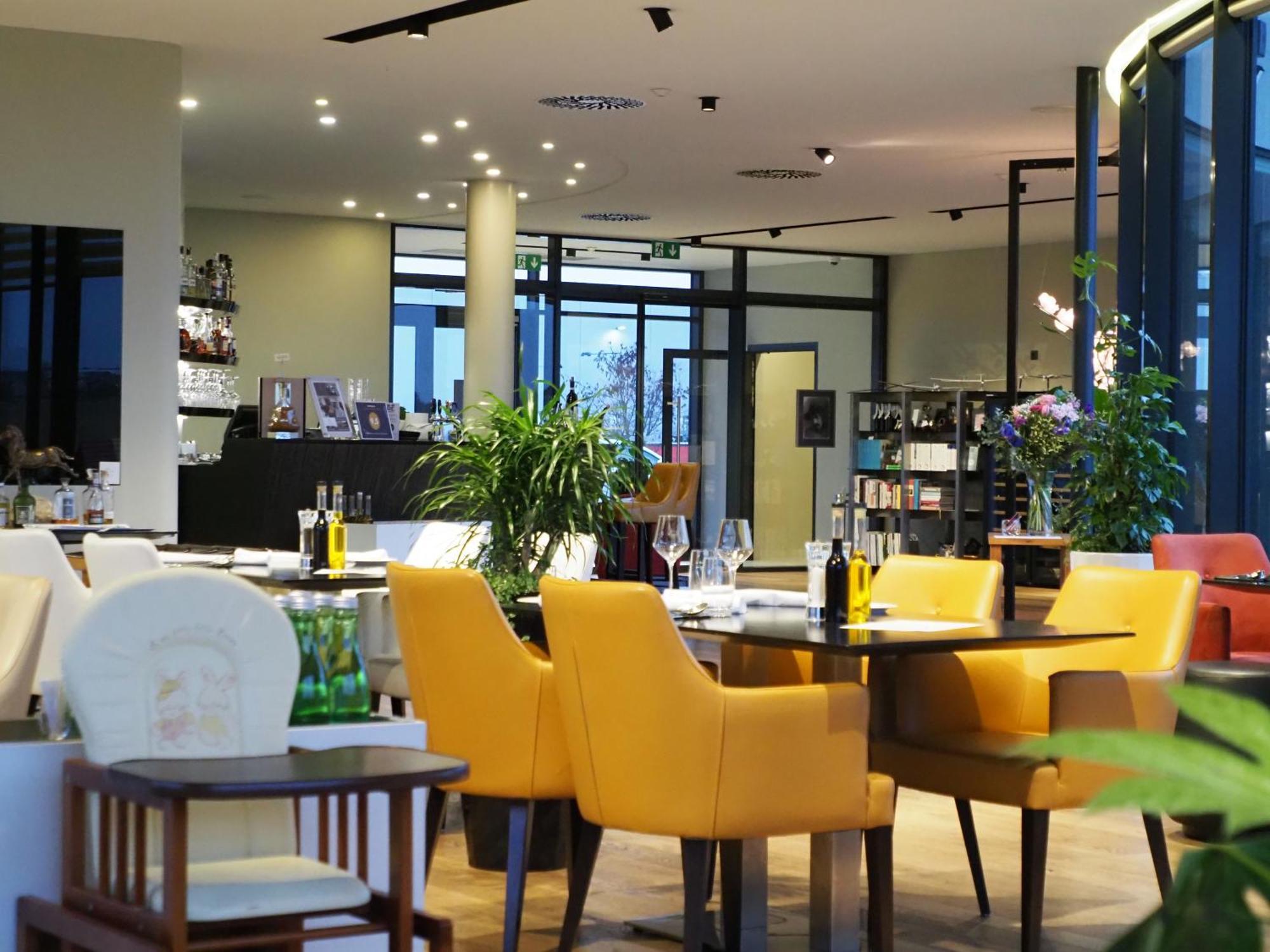 Mg Restaurace/Luxury Apartments Mlada Boleslav Exterior photo